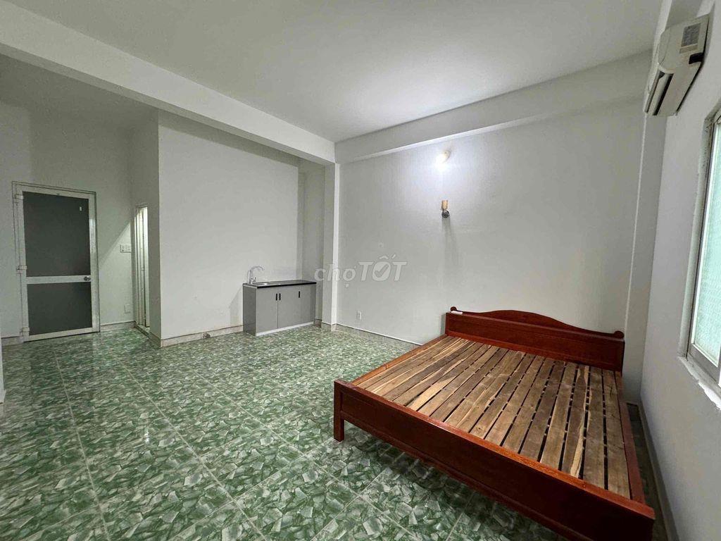 Cho Thuê Phòng 30m2 Tiện ích ngay chợ và Trường Đại Học Văn Hoá