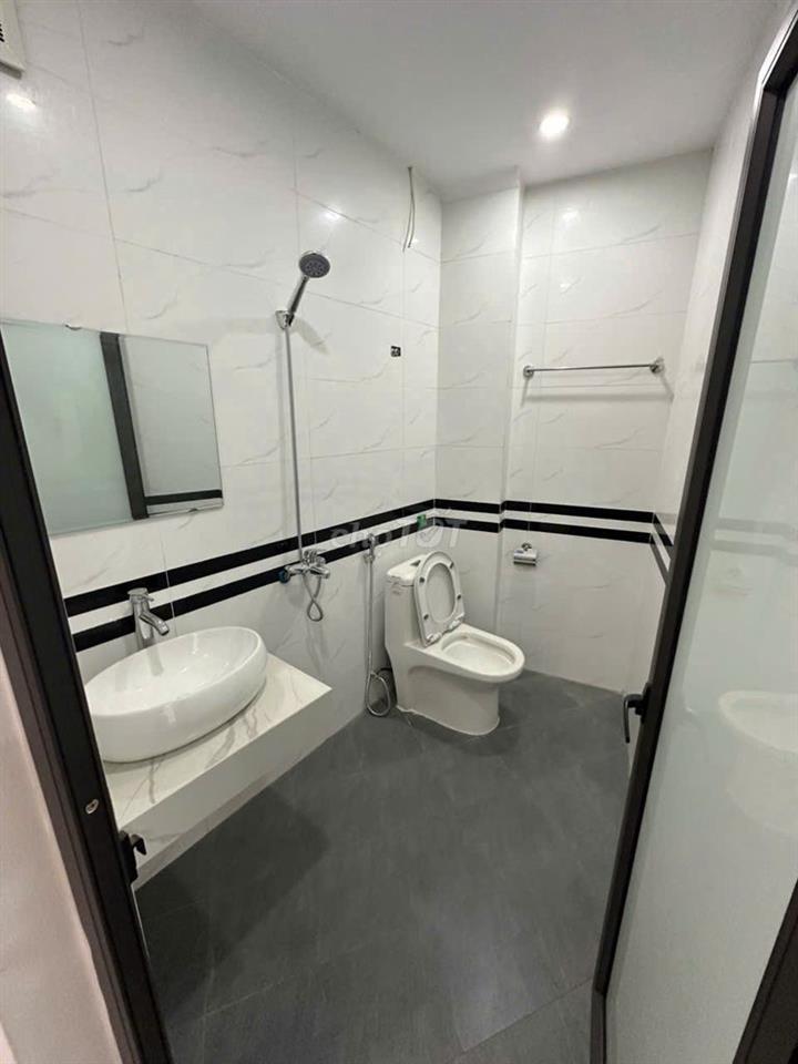 CHO THUÊ NHÀ 41m 4 Tầng + 1 Lửng 6PN - CHÍNH CHỦ