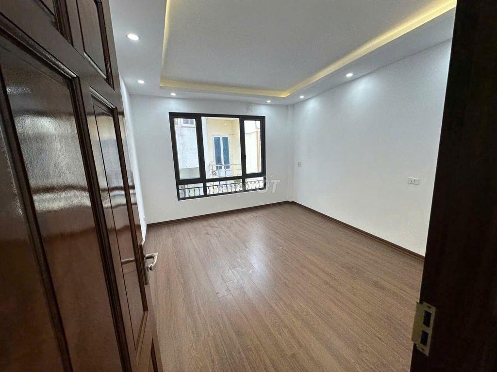 CHO THUÊ NHÀ 41m 4 Tầng + 1 Lửng 6PN - CHÍNH CHỦ