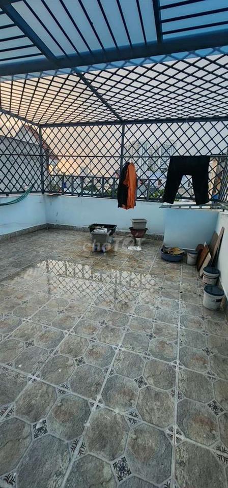 bán gấp nhà 94m2..1 trệt 2 lầu kdc bình đáng bình hòa hcm