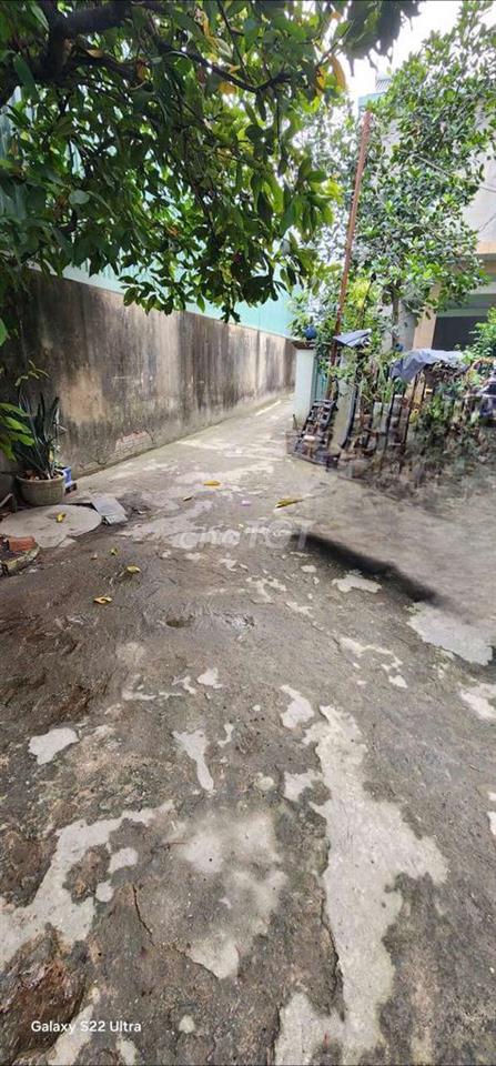 mình cần bán nhà SC gần trường bình hòa. cạnh visip1.HCM