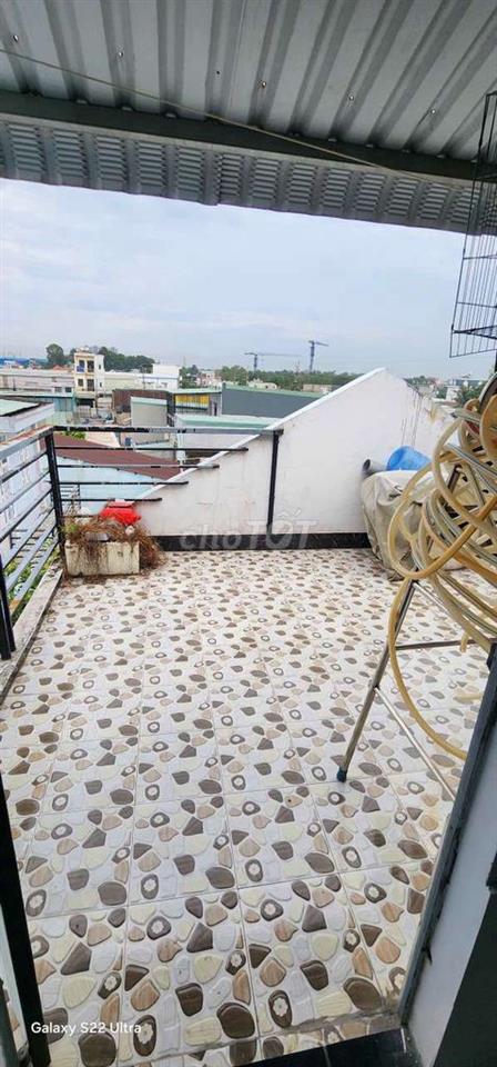 mình cần bán nhà SC gần trường bình hòa. cạnh visip1.HCM