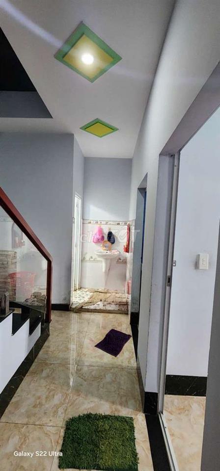 mình cần bán nhà SC gần trường bình hòa. cạnh visip1.HCM
