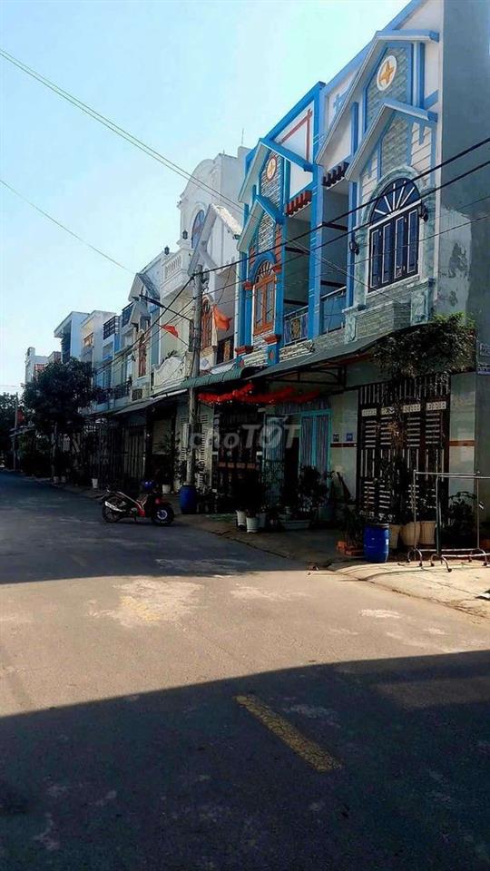 bán gấp nhà ngay visip1.bình hòa..hcm