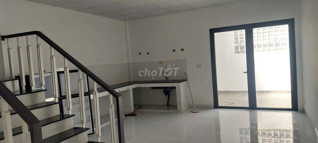 Cho thuê căn hộ sạch đẹp