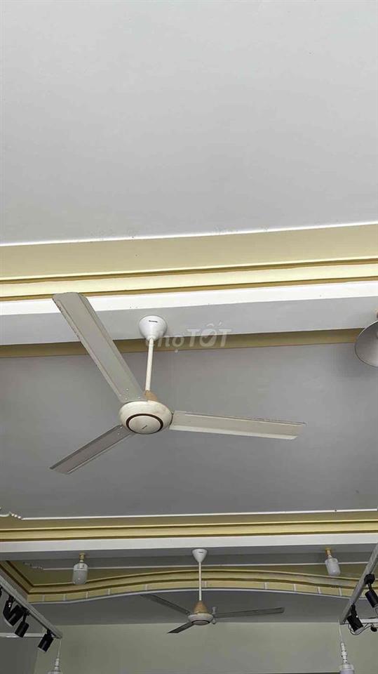 Bán nhà mặt tiền Đường Hoàng Quốc Việt, 150m2, 2 phòng ngủ