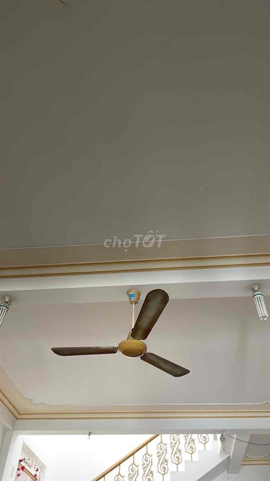Bán nhà mặt tiền Đường Hoàng Quốc Việt, 150m2, 2 phòng ngủ