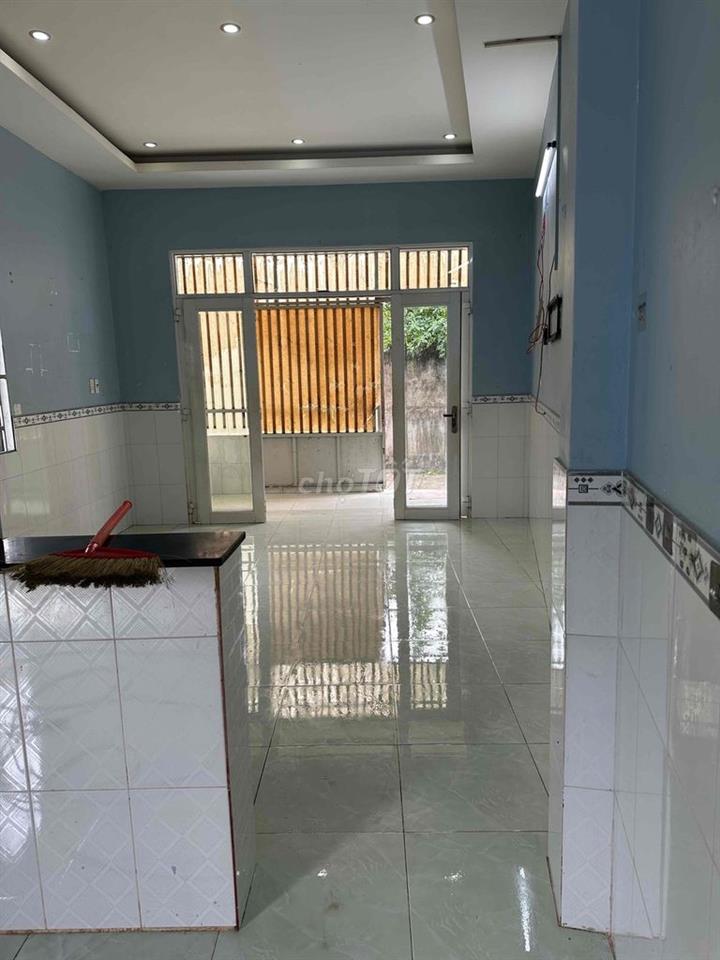 Nhà nguyên cân , dien nuoc chinh thuc , nha gan truong hoc , gan cho ,