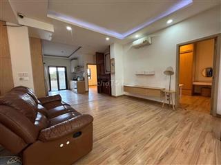 Cho thuê căn hộ 2 sân vườn 200m2