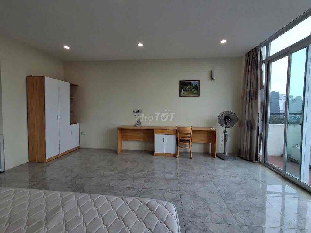 Phòng 40m2_ studio ban công view phố