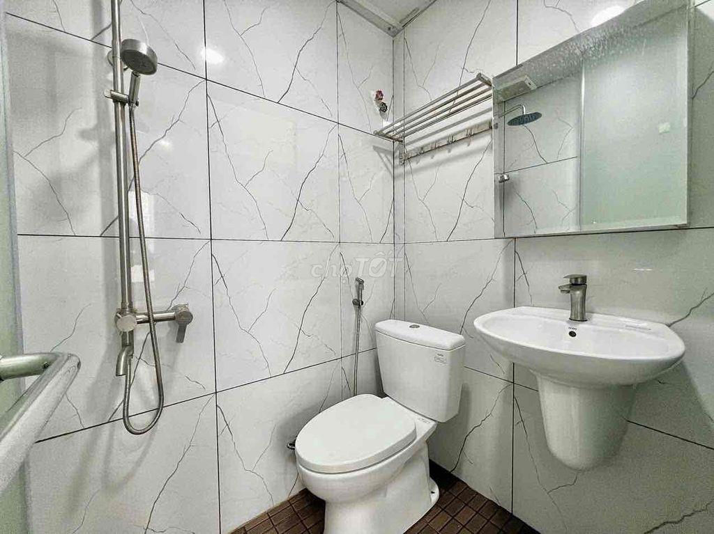 Phòng 35m2_ Studio ban công_40/12 Nguyễn Văn Đậu