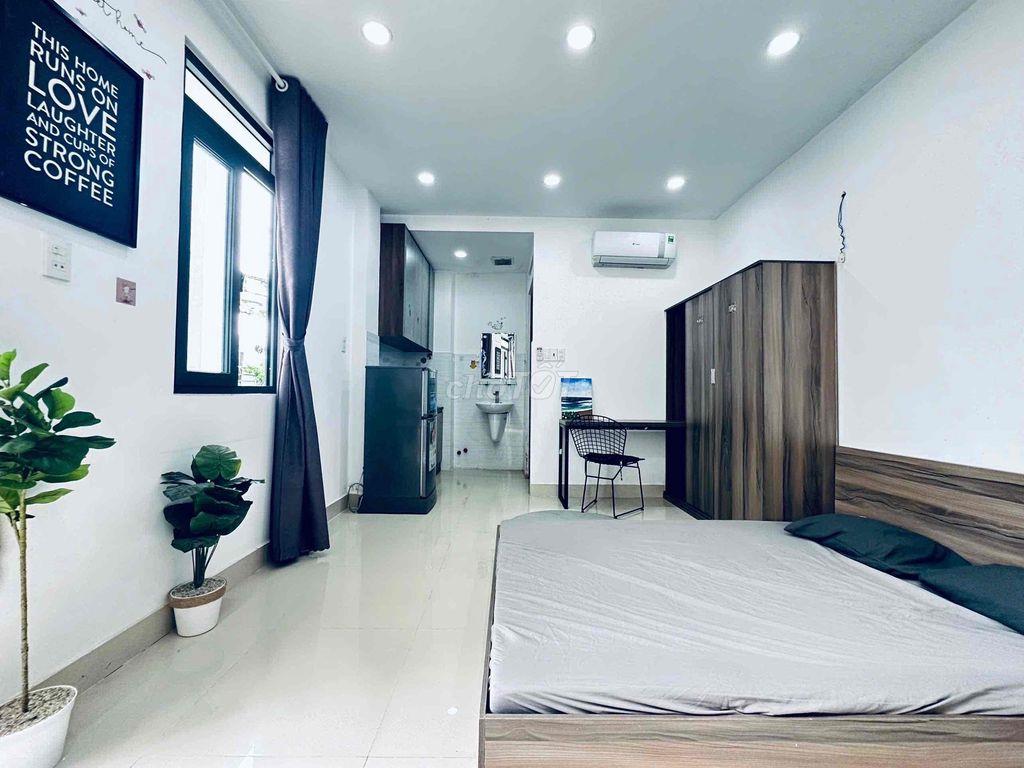 Phòng 35m2_ Studio ban công_ 152/18 Nguyễn Trọng tuyển