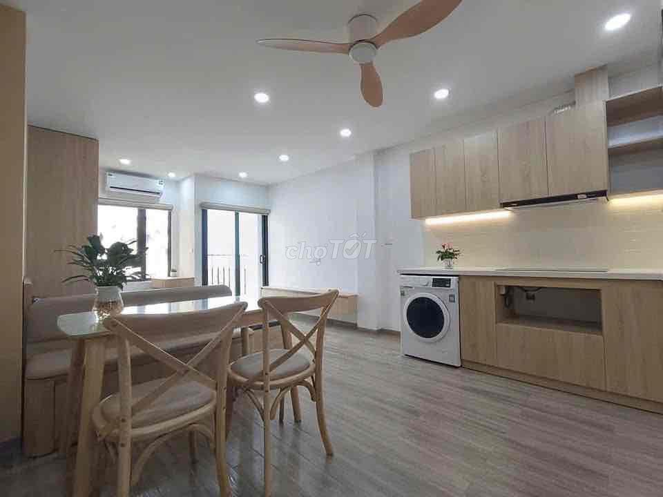 Phòng 35m2_ Studio ban công full nội thất_ 15a Cô Bắc