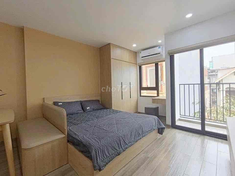 Phòng 35m2_ Studio ban công full nội thất_ 15a Cô Bắc