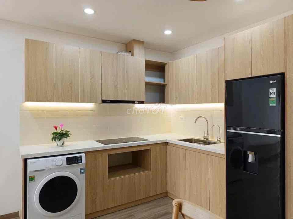 Phòng 35m2_ Studio ban công full nội thất_ 15a Cô Bắc