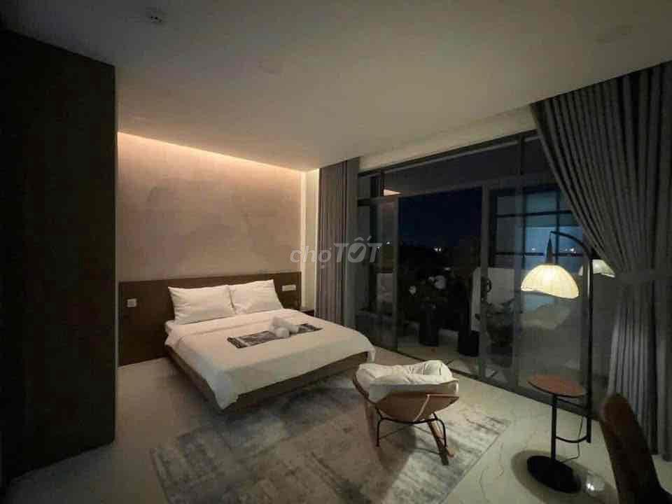 Phòng 35m2_ Studio ban công, cửa sổ lớn_ 190 Bạch Đằng