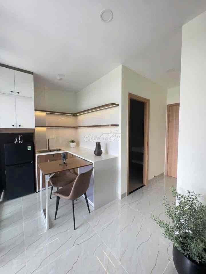 Phòng 35m2_ Studio ban công, cửa sổ lớn_ 190 Bạch Đằng