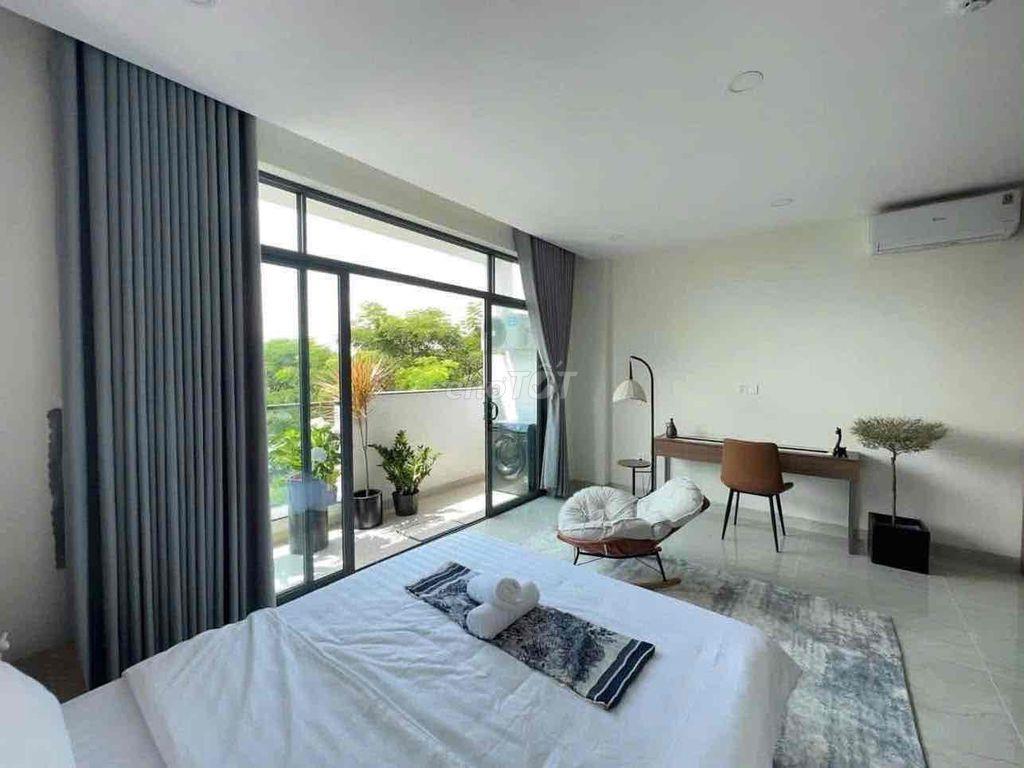 Phòng 35m2_ Studio ban công, cửa sổ lớn_ 190 Bạch Đằng