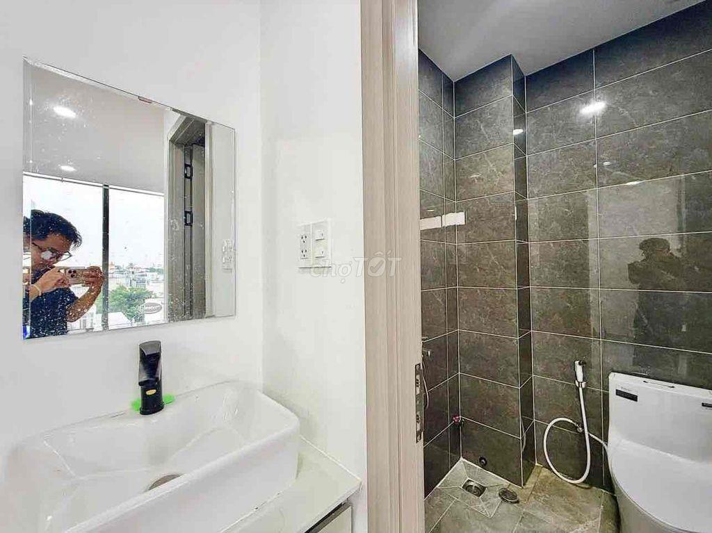 Phòng 35m2_ Studio cửa sổ lớn_ 66 Hoa Hồng ( Phan Xích Long)