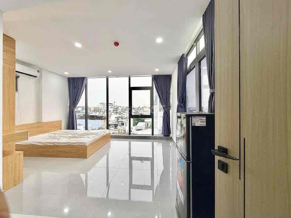 Phòng 35m2_ Studio cửa sổ lớn_ 66 Hoa Hồng ( Phan Xích Long)