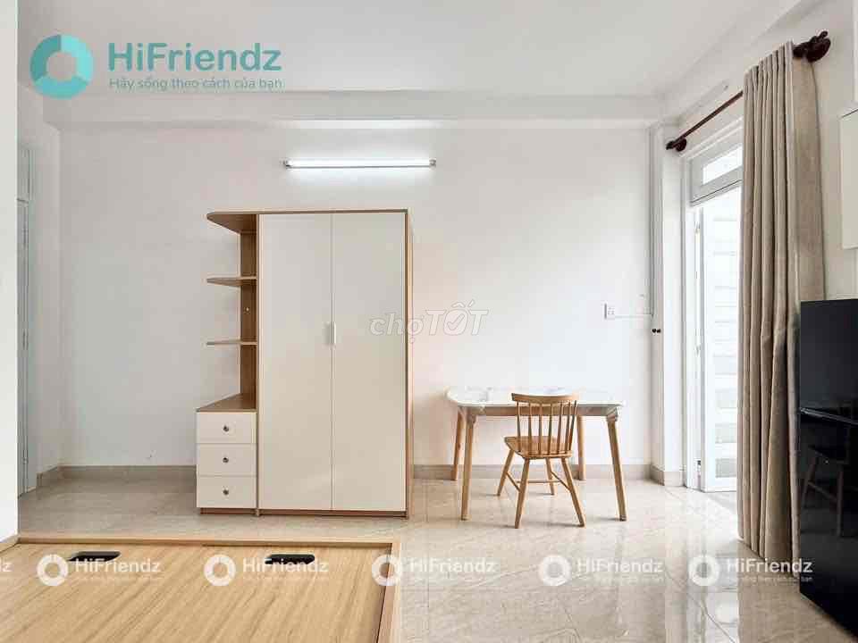 Phòng 35m2_ Studio ban công lớn_