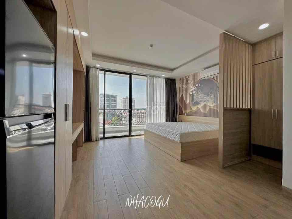 Phòng 35m2_ Studio ban công lớn_