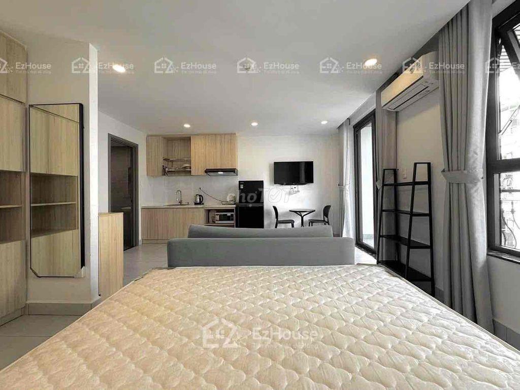 Phòng 40m2_Studio ban công lớn_ 2 Hoa Hồng