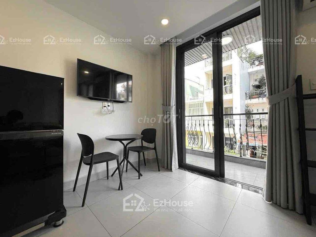 Phòng 40m2_Studio ban công lớn_ 2 Hoa Hồng