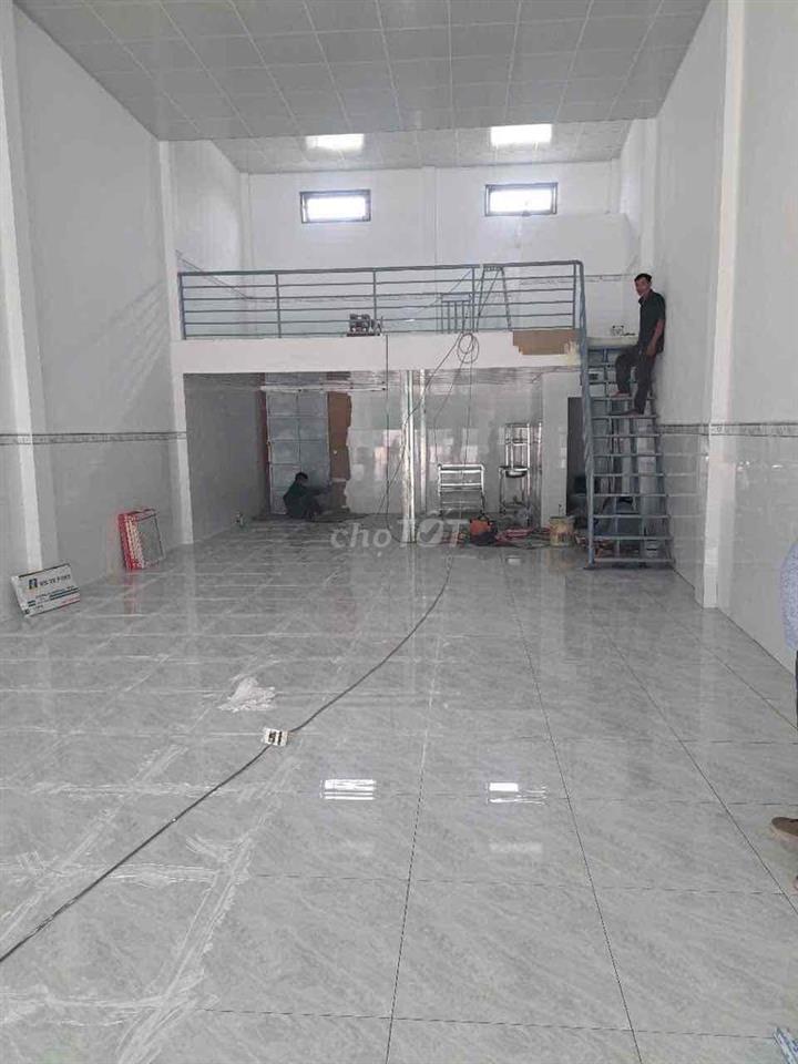 Mặt bằng kinh doanh 150m2 mặt tiền Hương lộ 80B