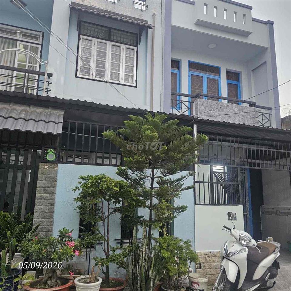Cho thuê nhà nguyên căn 1 trệt 1 lầu đúc MỚI SỬA SANG