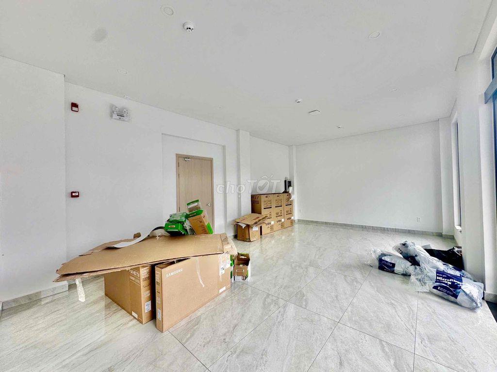 CHO THUÊ MẶT 40M2 CÓ HẦM XE P4 GIÁ 15 TR/THÁNG