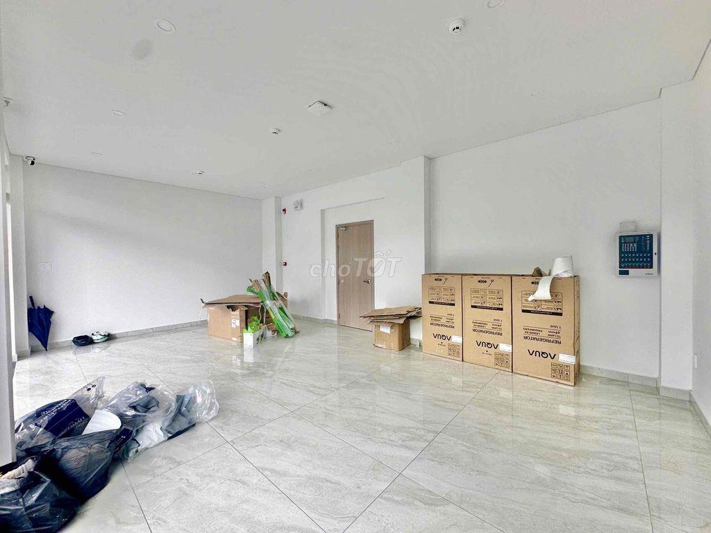 CHO THUÊ MẶT 40M2 CÓ HẦM XE P4 GIÁ 15 TR/THÁNG