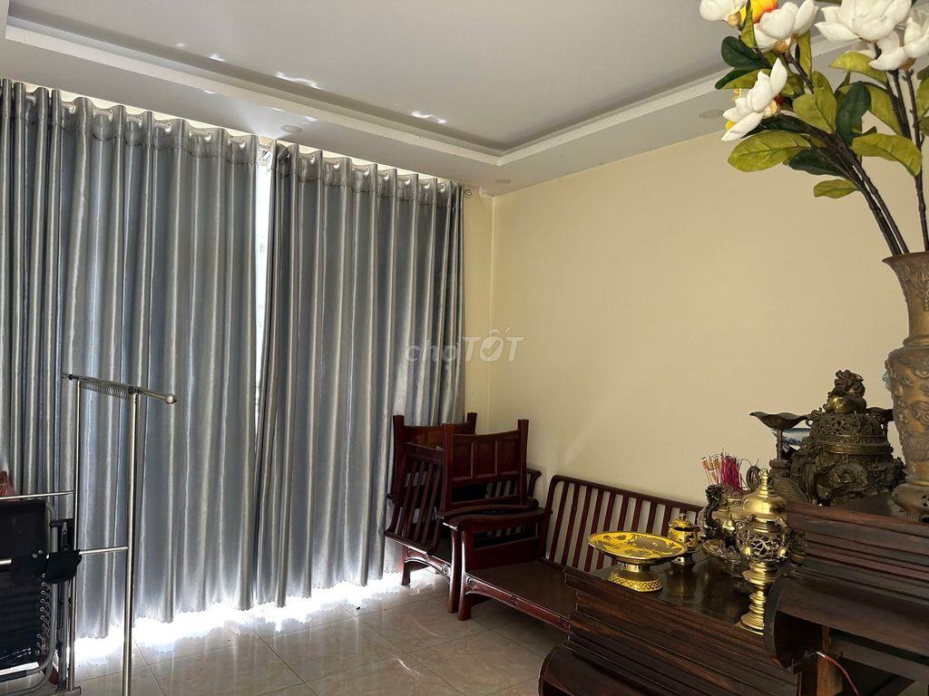 Cần bán nhà mặt tiền đường Hương lộ 80b