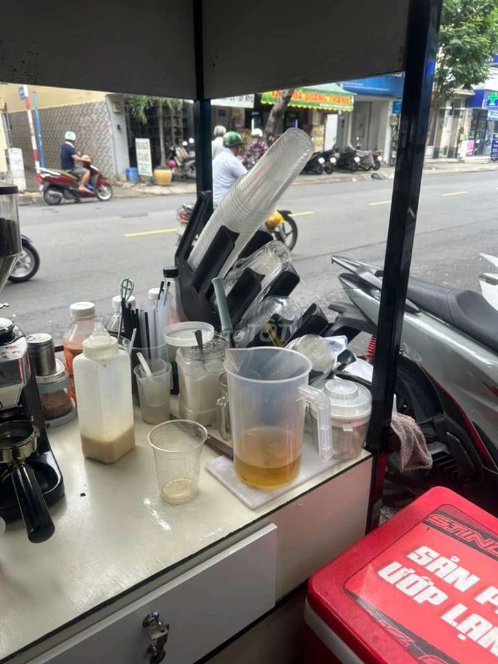 sang cây cafe có lượng khách ổn định