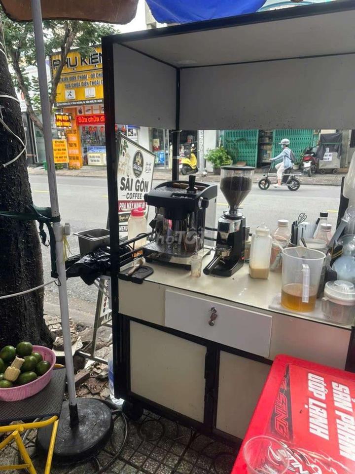 sang cây cafe có lượng khách ổn định