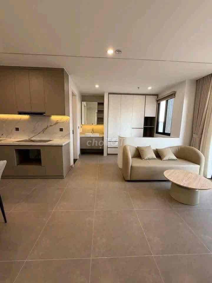 phòng 37m2_1 phòng ngủ, nội thất cơ bản, ban công_49 Đào Duy Anh
