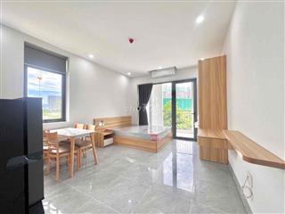 Phòng 40m2_ studio, ban công, nội thất đầy đủ_ hẻm 796 Trường Sa