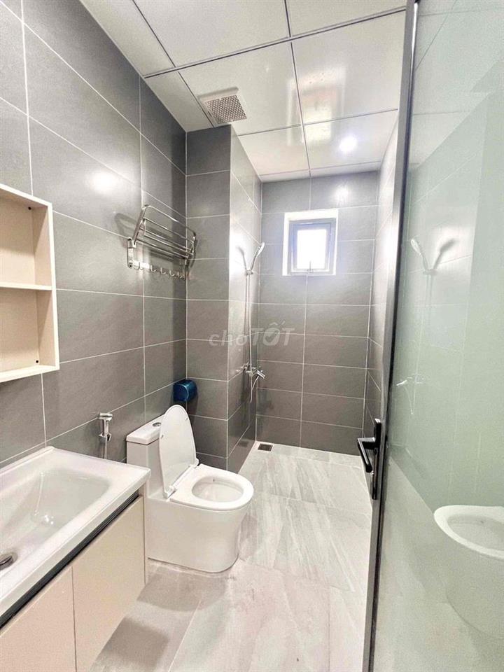 Phòng 40m2_ studio, ban công, nội thất đầy đủ_ hẻm 796 Trường Sa