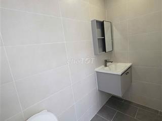 GIA ĐÌNH BÁN CH TÂM HUYẾT CHUNG CƯ HÒA HƯNG (Q.10) – 70M² (2PN 2WC) 