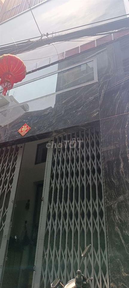 NHÀ QUẬN 1 VỊ TRÍ CỰC ĐẸP, GIẢM SÂU GIÁ SỐC