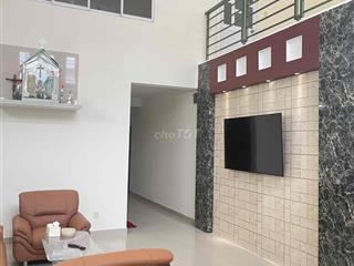 BÁN NHÀ LỚN CĂN ĐÔI. DT: 8,1-36m, DT:294m2, DTSD:500m, 1lầu đúc.