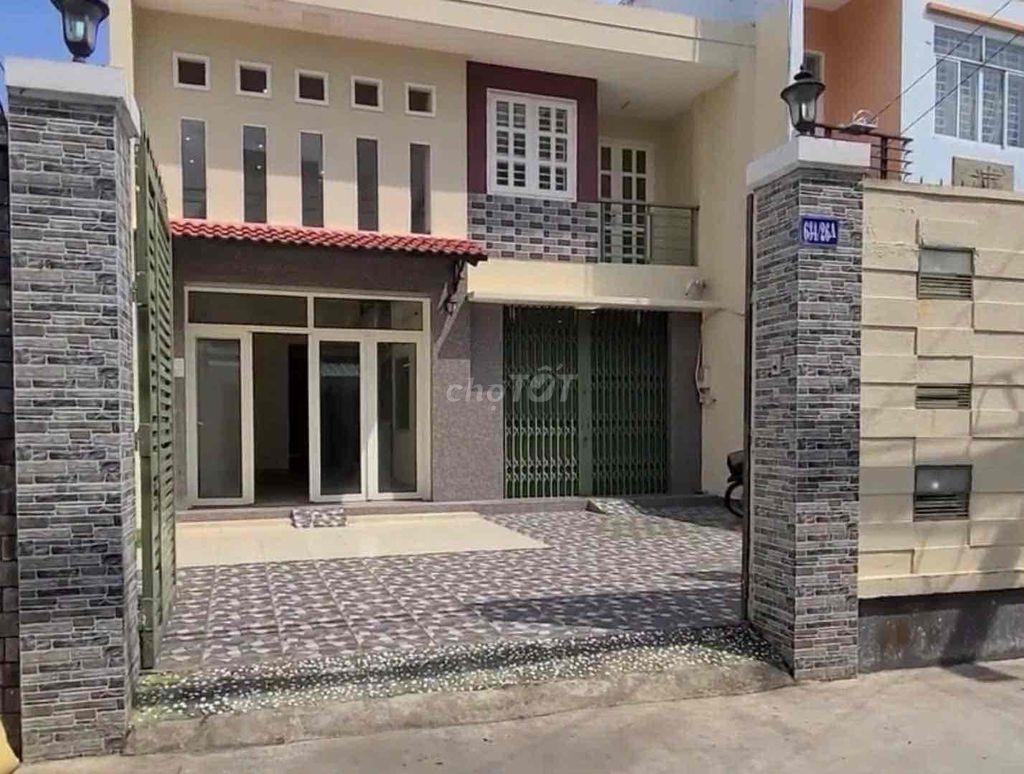 BÁN NHÀ LỚN CĂN ĐÔI. DT: 8,1-36m, DT:294m2, DTSD:500m, 1lầu đúc.