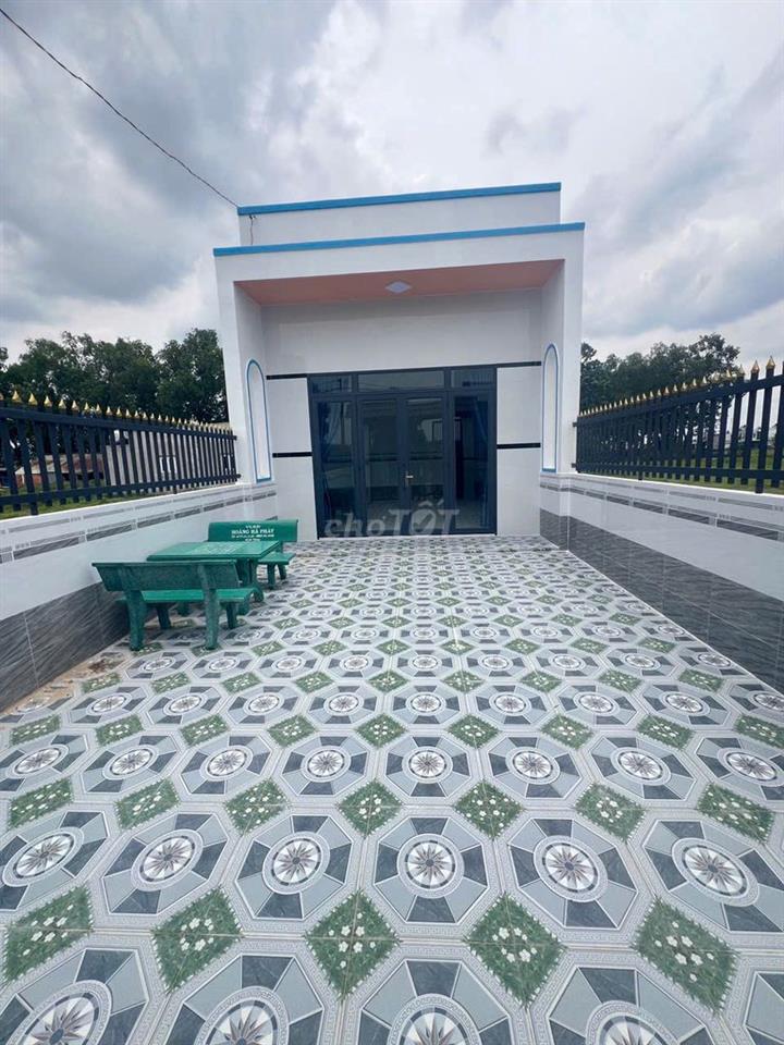 CẦN BÁN GẤP CĂN NHÀ ẤP GIỒNG LỚN