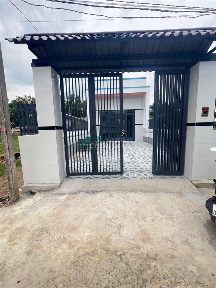 CẦN BÁN GẤP CĂN NHÀ ẤP GIỒNG LỚN