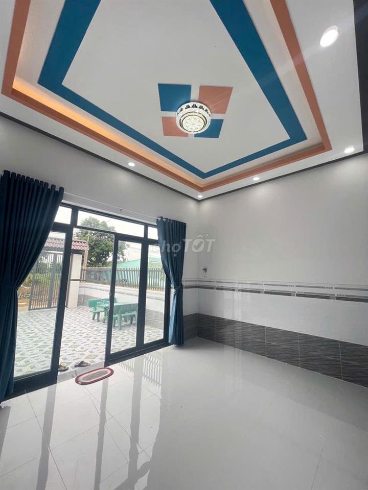 CẦN BÁN GẤP CĂN NHÀ ẤP GIỒNG LỚN