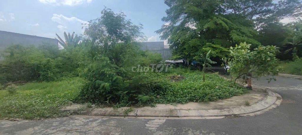 Bán lô đất full thổ góc 2 mặt tiền