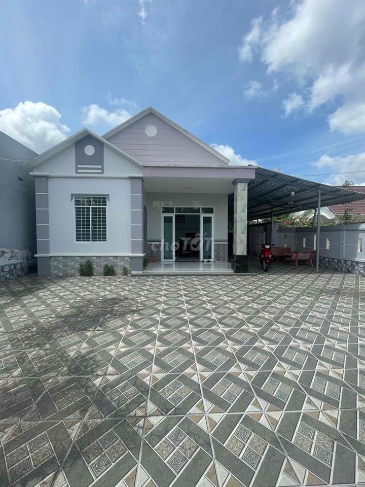 Nhà vườn đẹp Bến Tre 794m2 có sổ hồng - Giá cả thương lượng