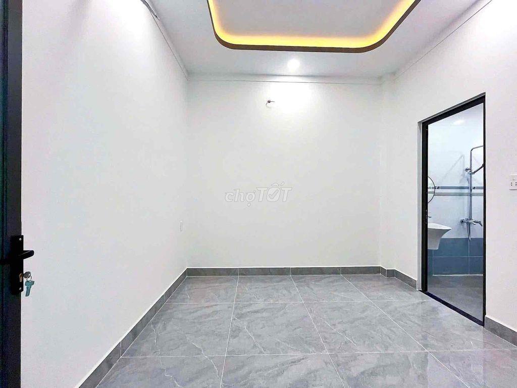 Cần tiền trả nợ ngân hàng cần bán gấp căn nhà 1 trệt 1 lầu.Hóc môn