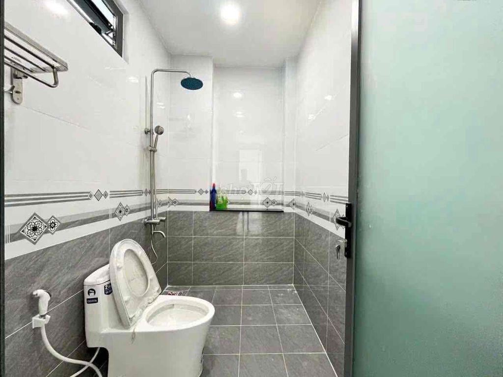 Cần tiền trả nợ ngân hàng cần bán gấp căn nhà 1 trệt 1 lầu.Hóc môn