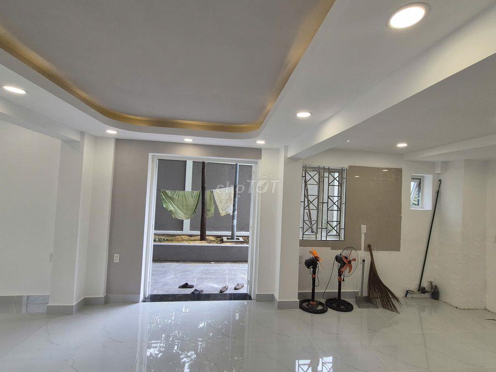 Bán căn hộ tầng trệt Chung cư Gò Dầu 1, 95m2, Giá 5.45 tỷ, sổ hồng